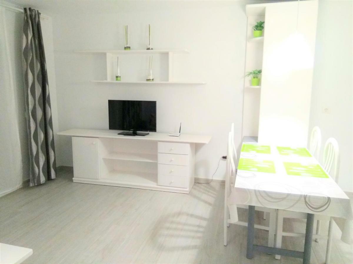 Pistachio Apartment Lanzarote Apartment Коста-Тегисе Экстерьер фото